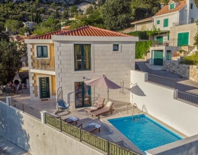 Villa Rijabela | 2-Bedroom Villa with Private Pool in Grad Makarska