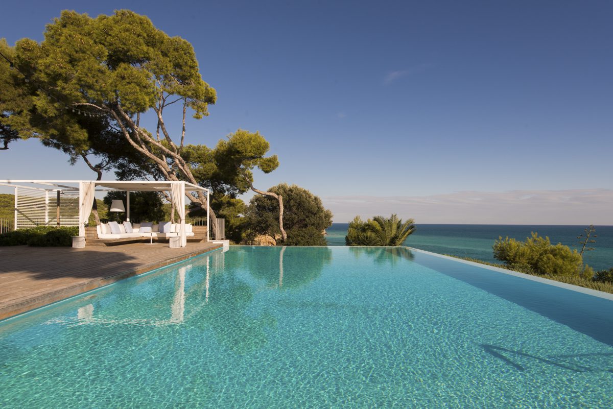 Luxury villas in Sitges