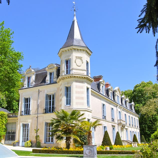 Chateau De Raguerniere | 9-Bedroom Chateau in Langeais