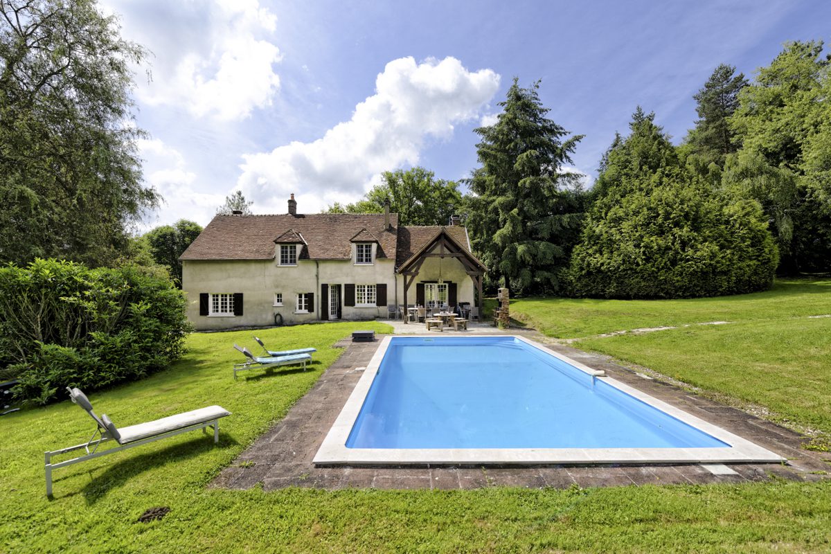 Luxury villas in Nièvre