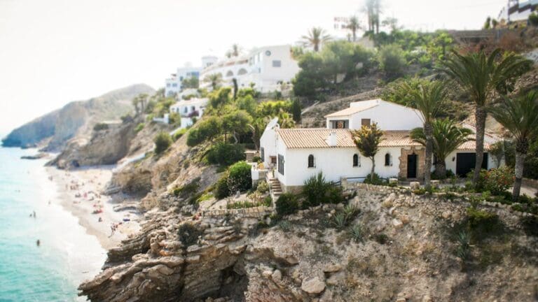 Villa Roca | 3-Bedroom Villa with Hot Tub in Villajoyosa
