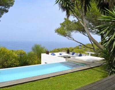 Villa Rosa Blanca Spain