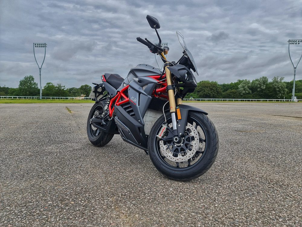 Energica Eva Ribelle / Eva Ribelle RS – First Ride