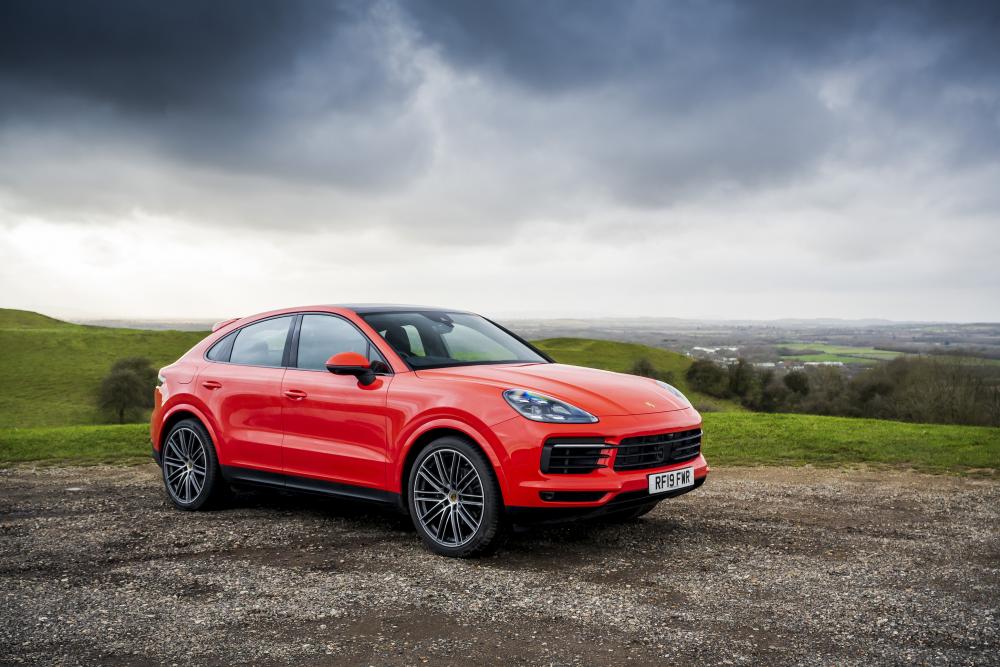 Porsche Cayenne Coupe – Fast Orange