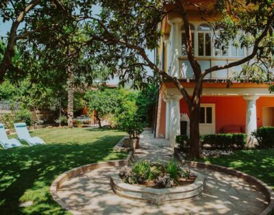 Villa Alborella | 6-Bedroom Villa with Private Pool in Brescia Renzano