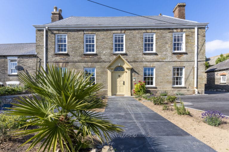 Rent Pendragon Hall United Kingdom