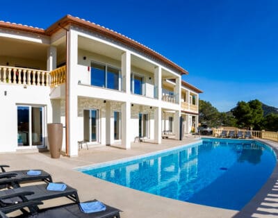 Villa Alca | 7-Bedroom Villa with Private Pool in Alcalali