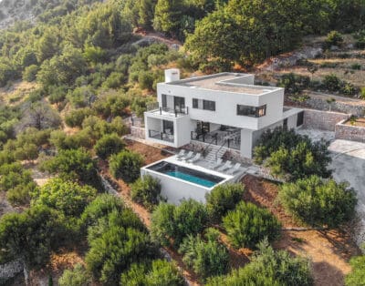 Villa Rai | 4-Bedroom Villa with Private Pool in Jesenice Dugi Rat