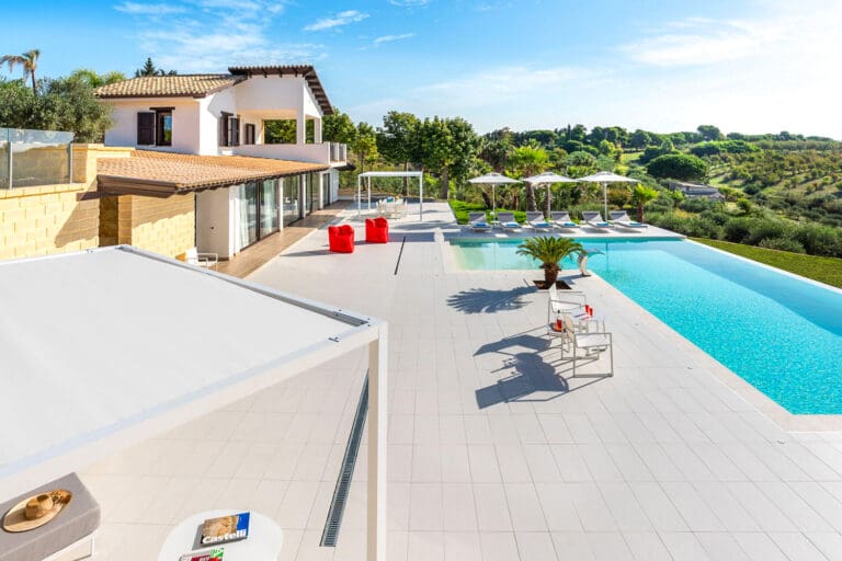 Rent Villa Camemi Italy