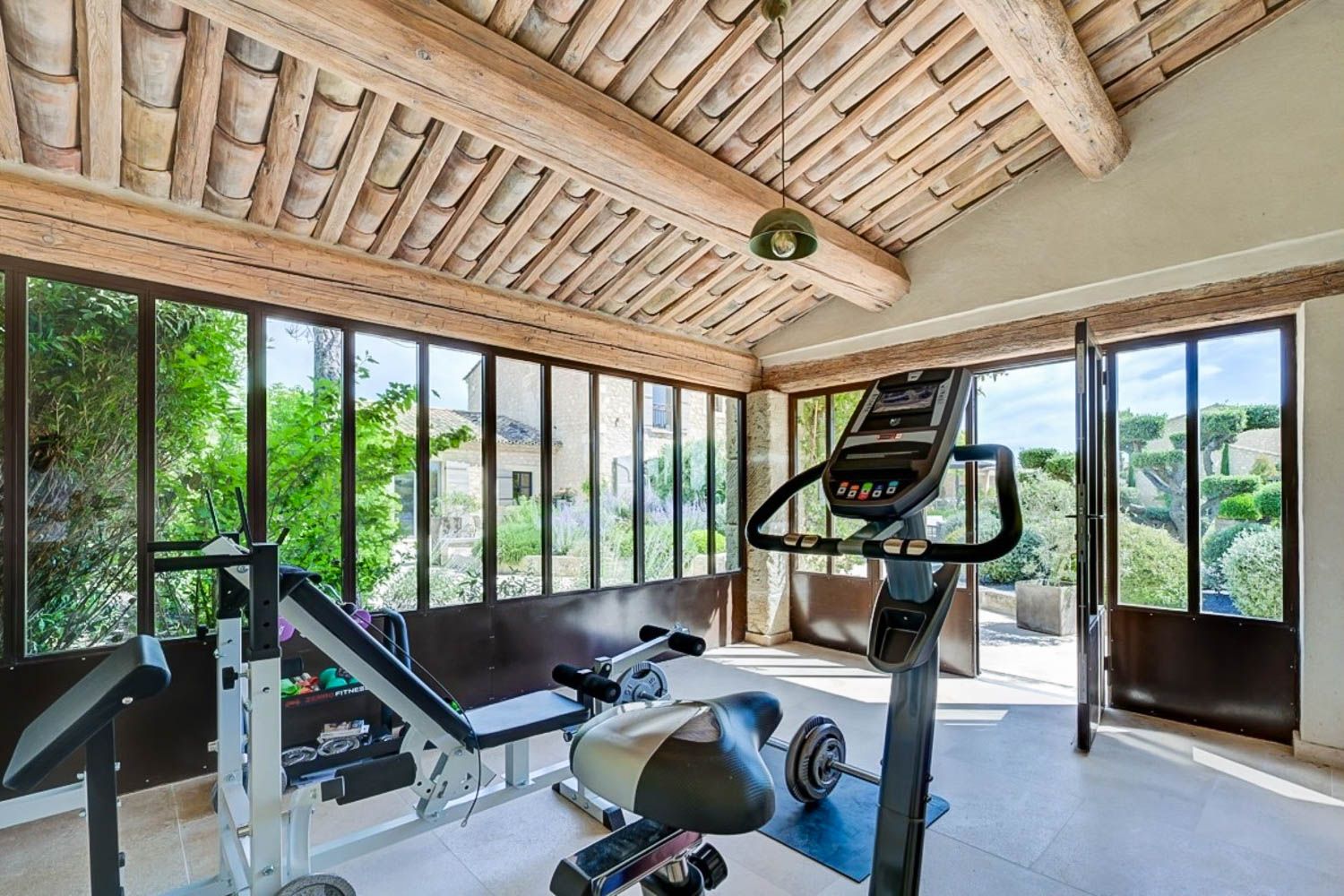Luxurious Villa Infini Rental in France for Unforgettable Getaways | 5