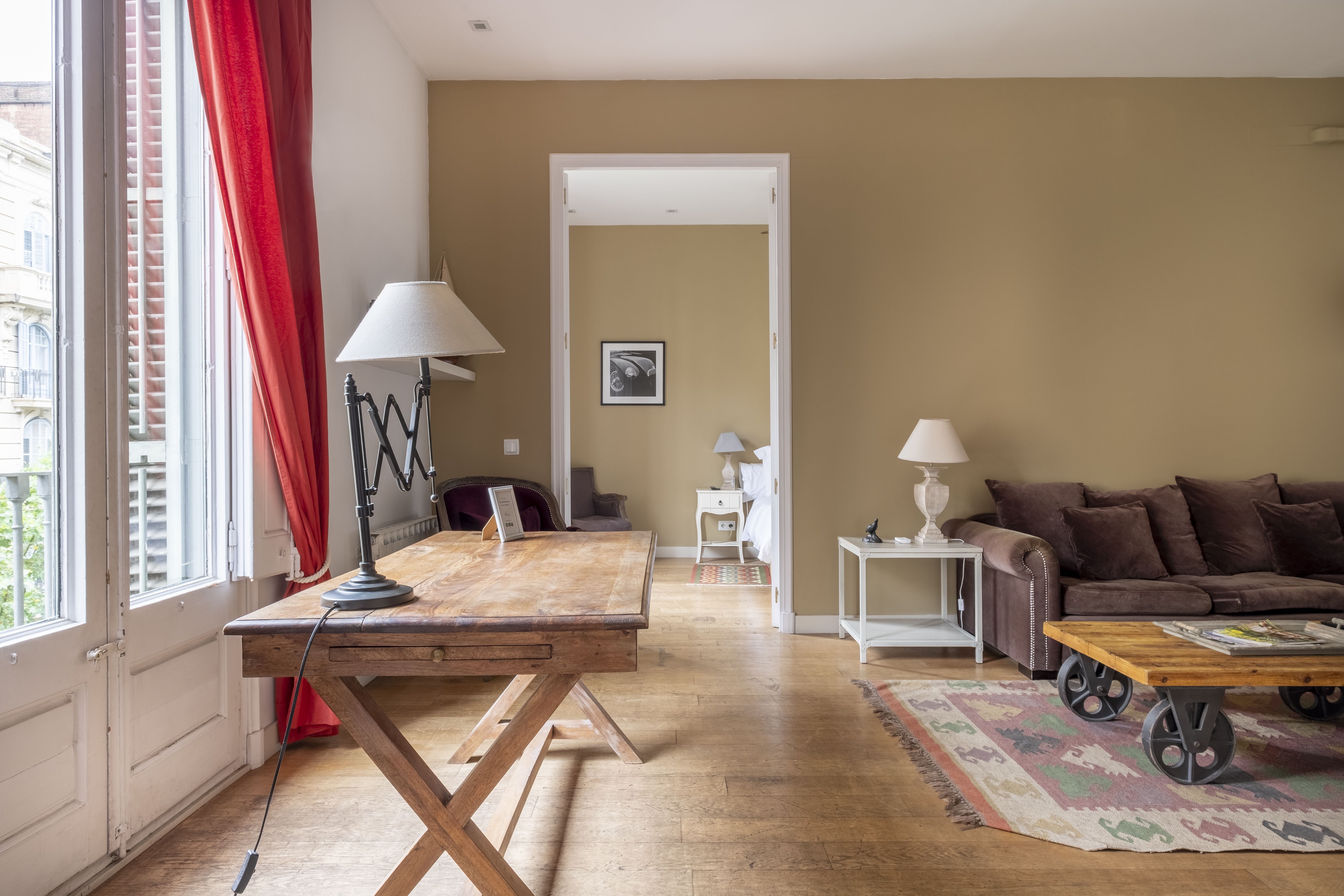 Casa Rossello Eixample Eixample 2: Spacious 3-Bedroom Apartment with Seaviews & Air Conditioning – Eixample Barcelona