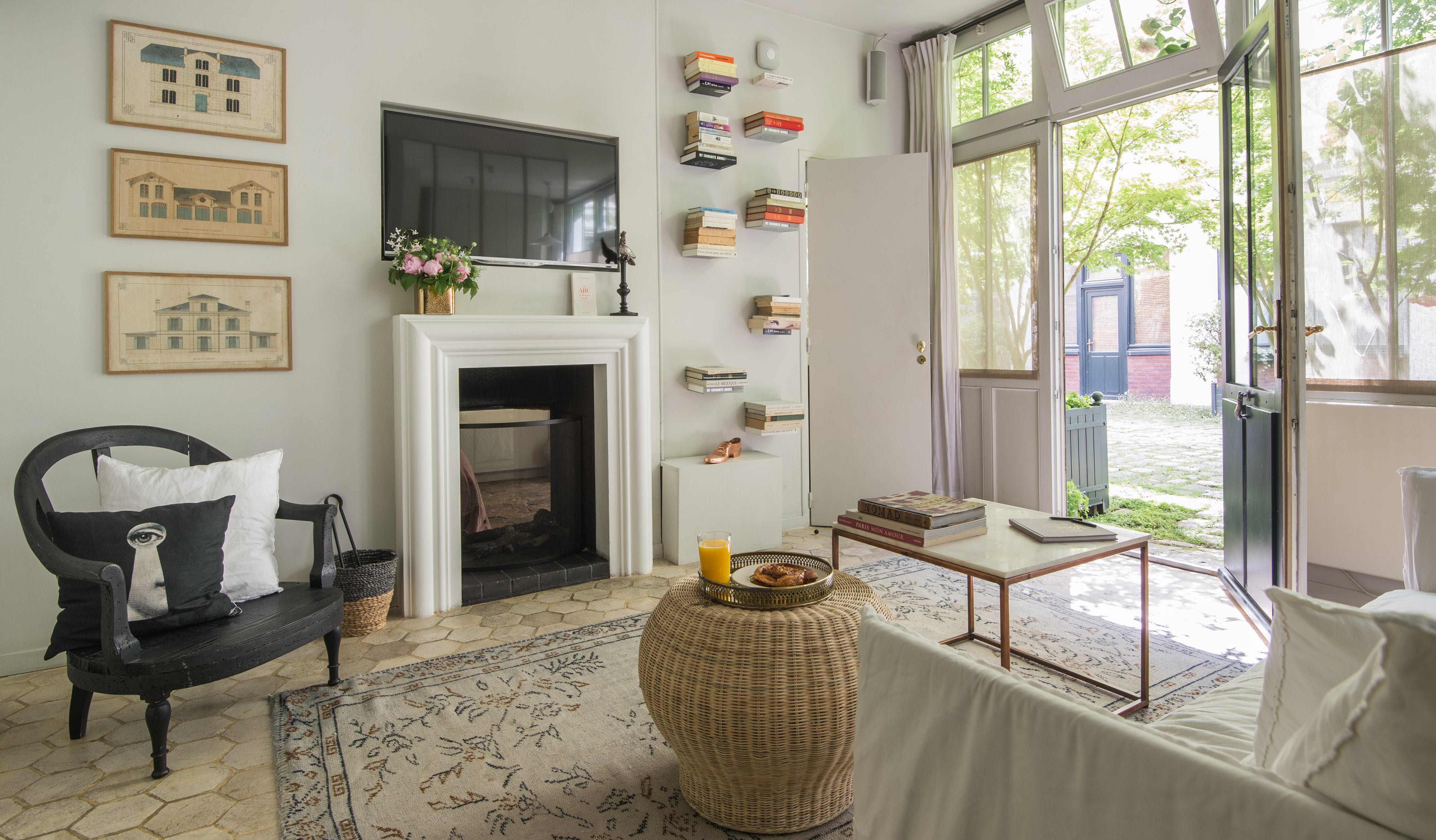 Villa Aurore Val de l’Odeon Saint Germain des Pres – Odeon: Charming 1-Bedroom Family-Friendly Apartment Rental Saint Germain des Pres