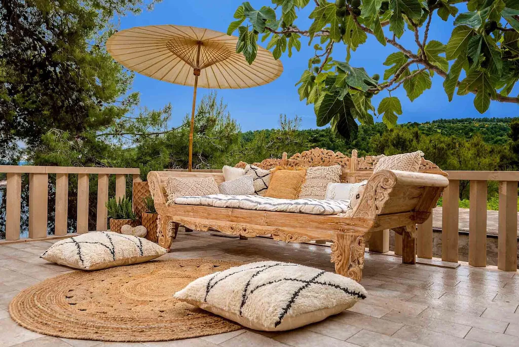 Kuca Kyanos Sustipan Split: Luxury 4-Bedroom Apartment with Seaview and Pool, Split
