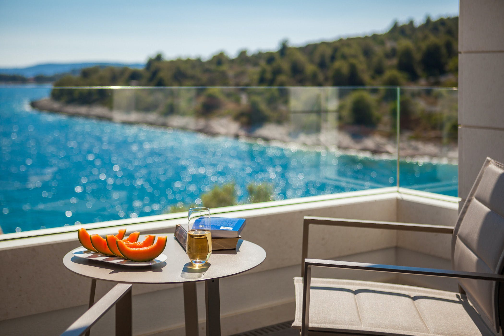 Kuca Safran Strozanac Split: Luxury 4-Bedroom Apartment with Seaview and Pool, Split