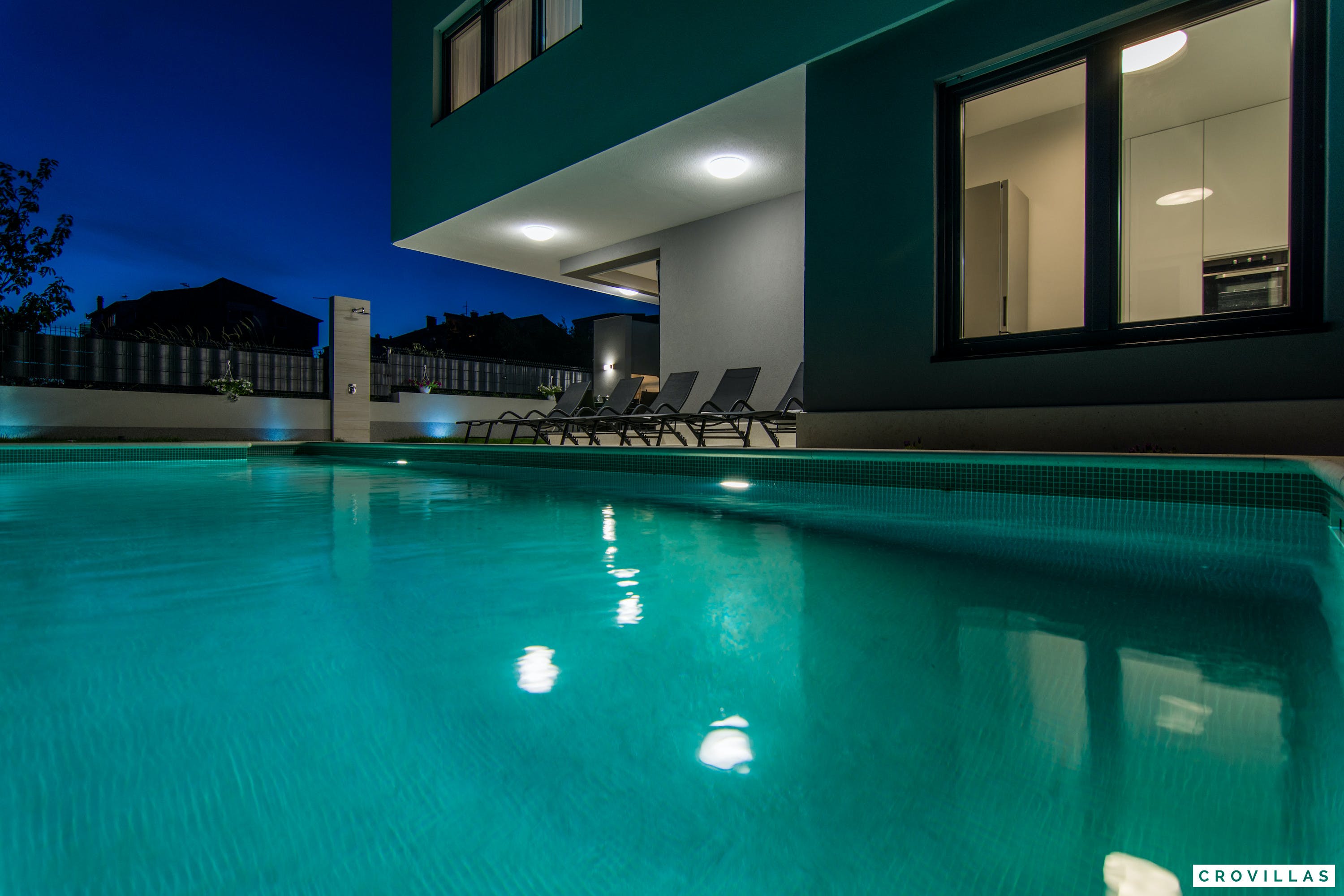 Kuca Maestral Kastel Stari Split: Spacious 5-Bedroom Luxury Apartment with Pool, Split