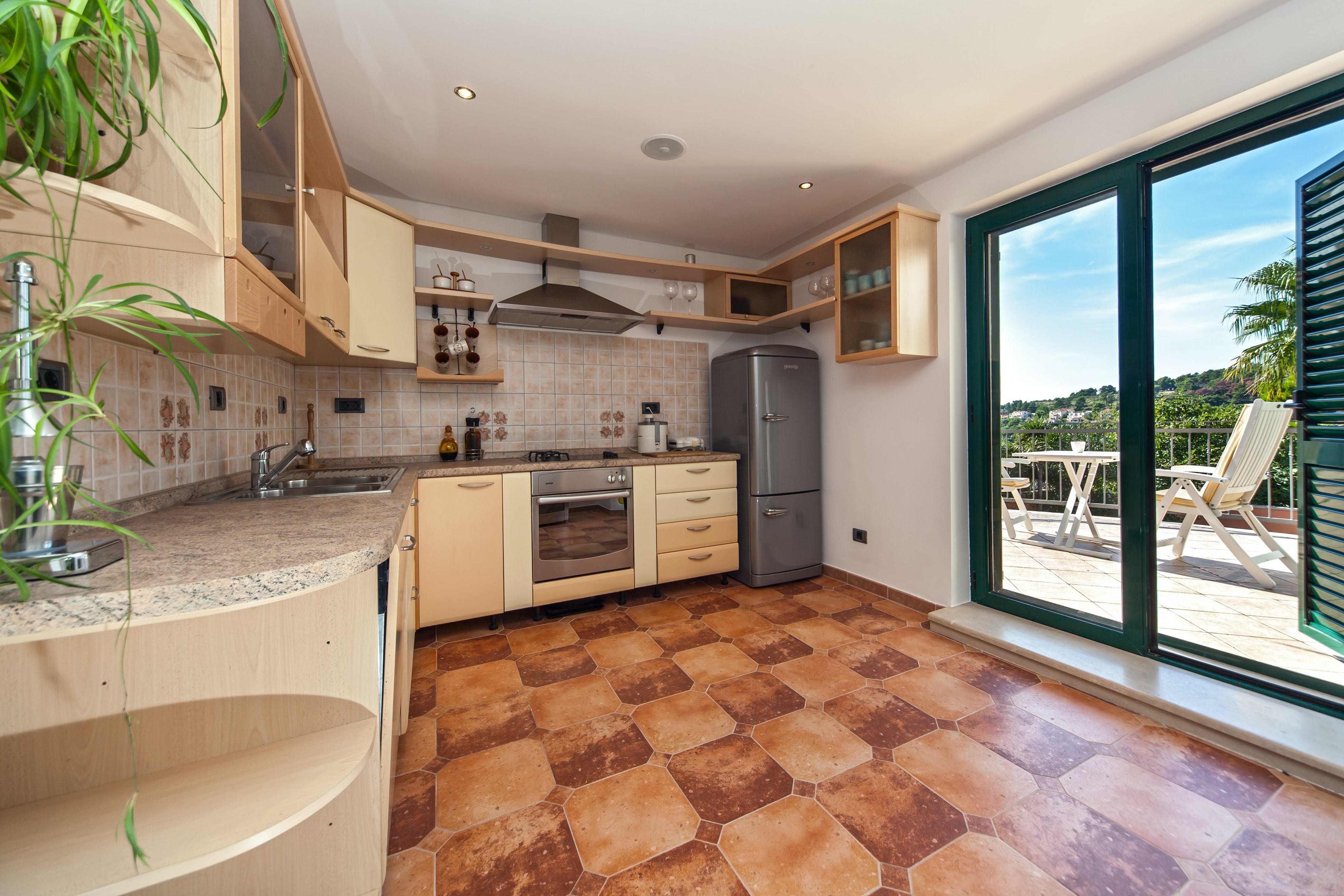 Kuca Libeccio Sustipan Split: Luxury 3-Bedroom Villa with Private Pool and Sea Views, Split