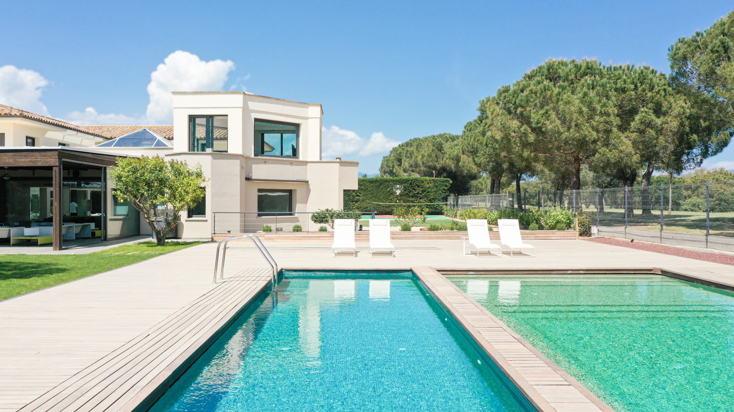 Villa Llevant Peralada Peralada: Luxury 8-Bedroom Villa with Spa and Mountain Views, Girona